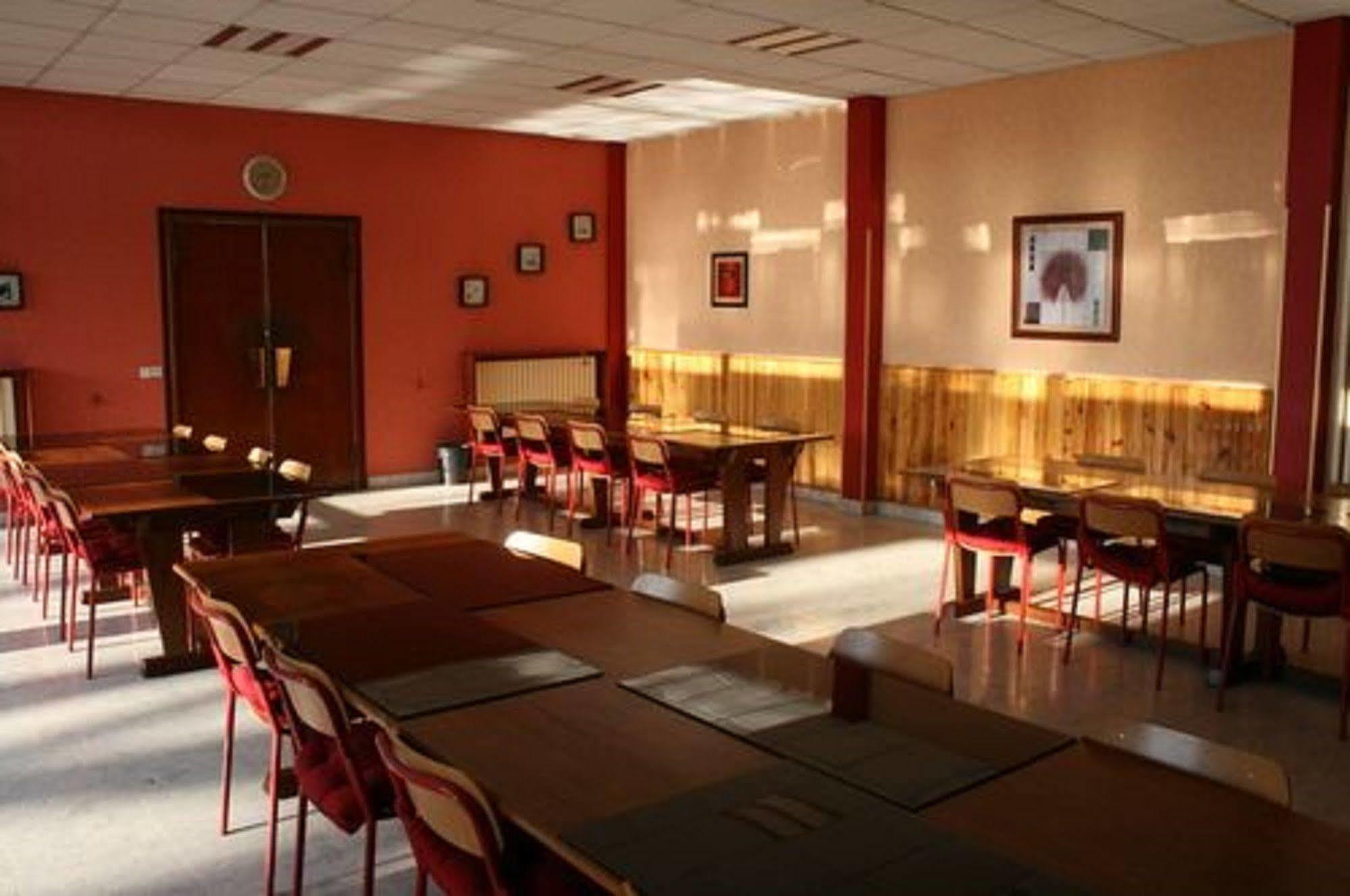 פונטנה-או-רוז Residence Universitaire Lanteri מראה חיצוני תמונה
